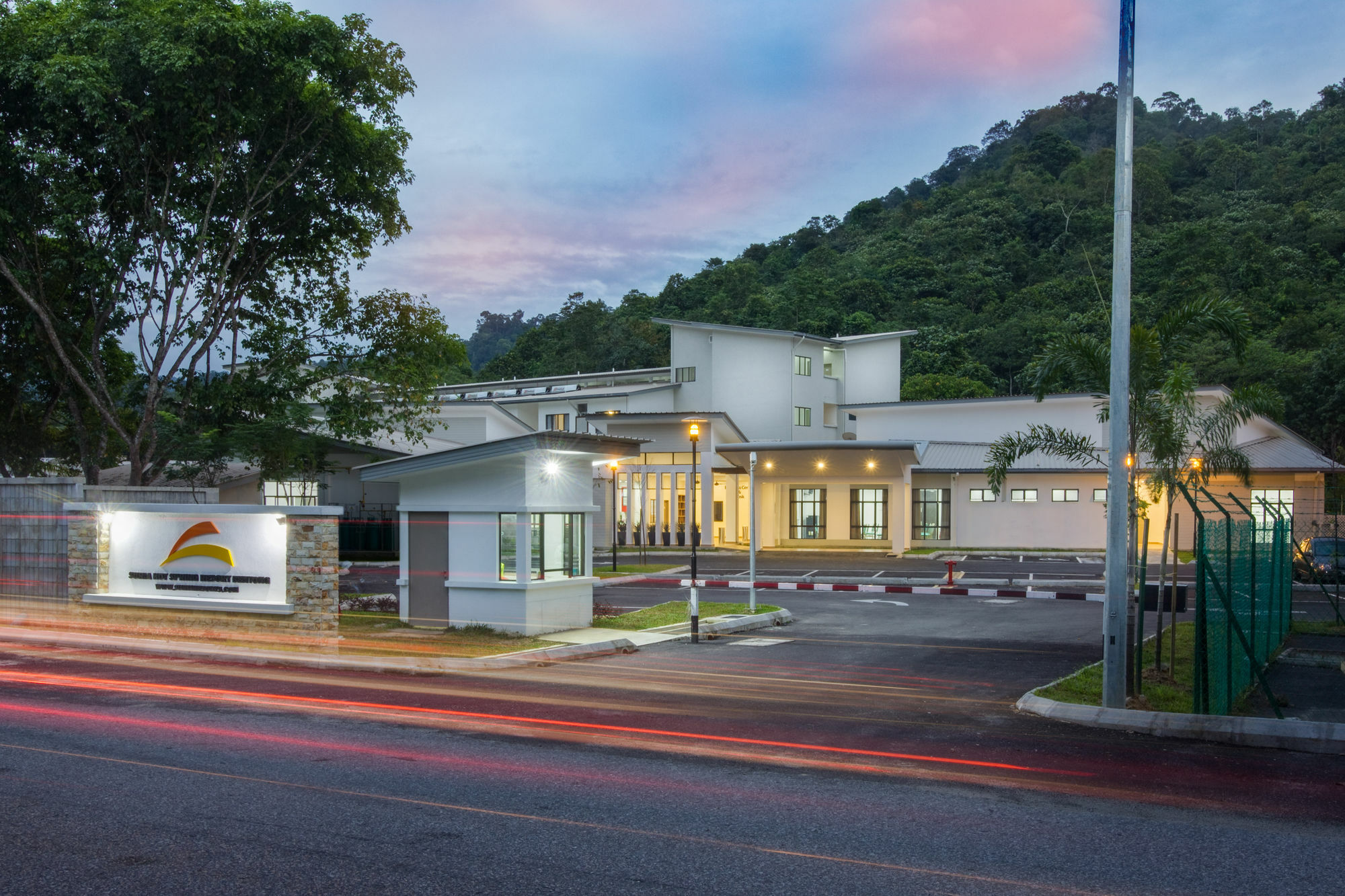 Отель Erya By Suria Hot Spring Бентонг Экстерьер фото